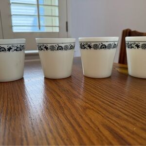 Vintage Pyrex Old Town Blue Mugs Set of 4 – Corelle Corning Coffee Cups